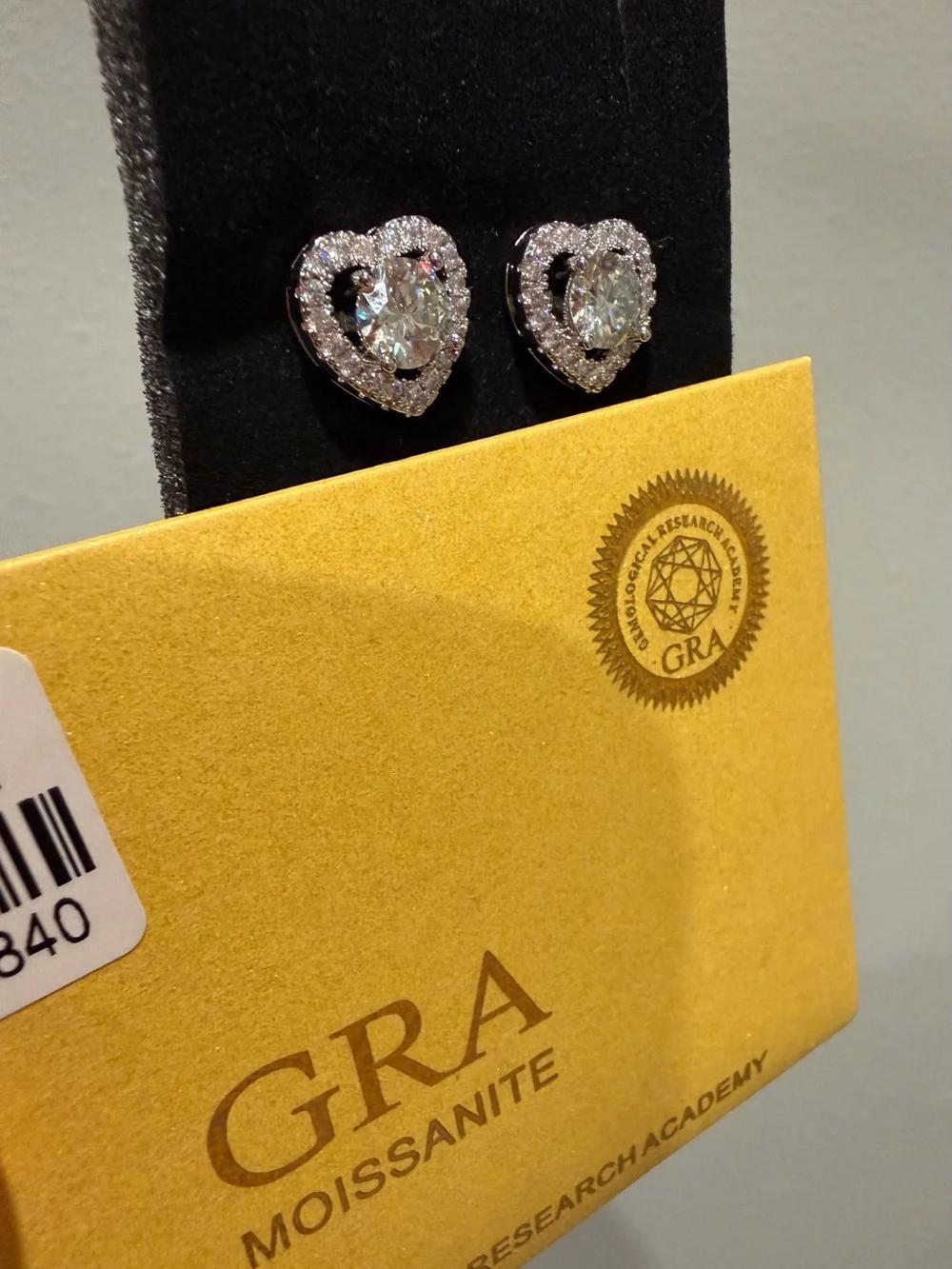 GRA MOISSANITE Certified-Heart Pendant Necklace and Stud Earrings NWB
